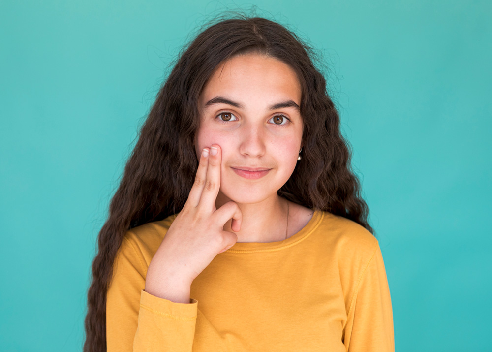 Clearing Teen Skin: A Guide to Healthy, Balanced Skin During Adolescence